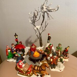 Holiday Village Figurines Set of 9 Pieces!